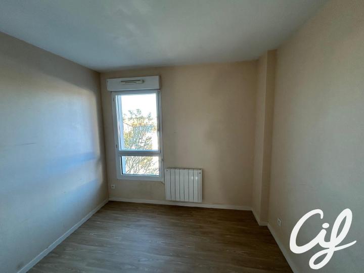 Appartement_T3_La_Roche-Sur-Yon_L0002-87_-_A25-40226.jpg