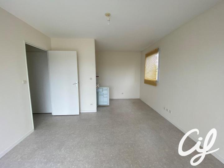 Appartement_T1B_Sainte_Luce_Sur_Loire_01642-0008-41403.jpg