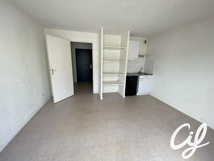Appartement_T1_Nantes_Centre_ville_DIF00036-0059-41373.jpg
