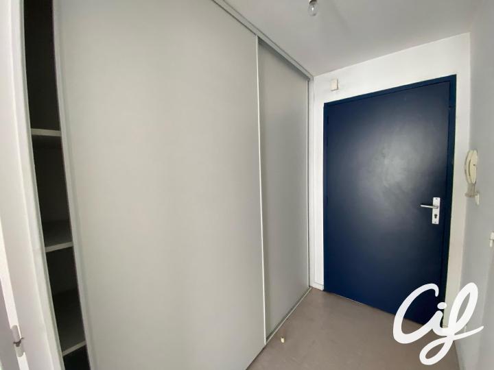 Appartement_T1_Nantes_Centre_ville_DIF00036-0059-41375.jpg