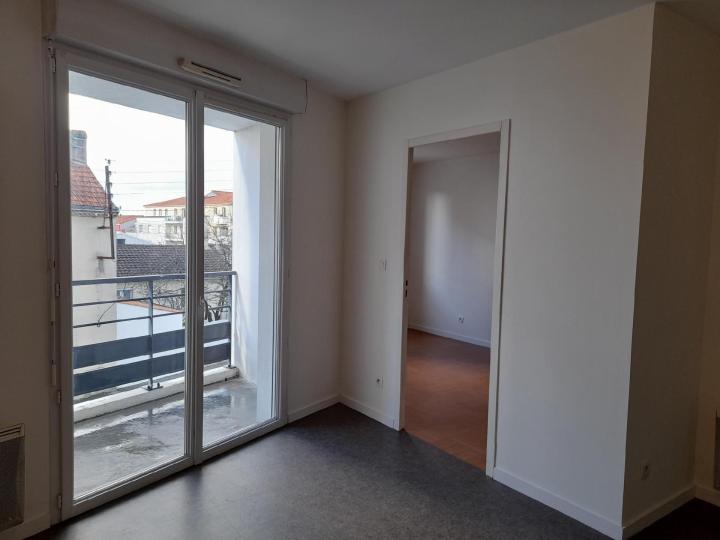 Appartement_T2_Reze_F168-016-35283.jpg