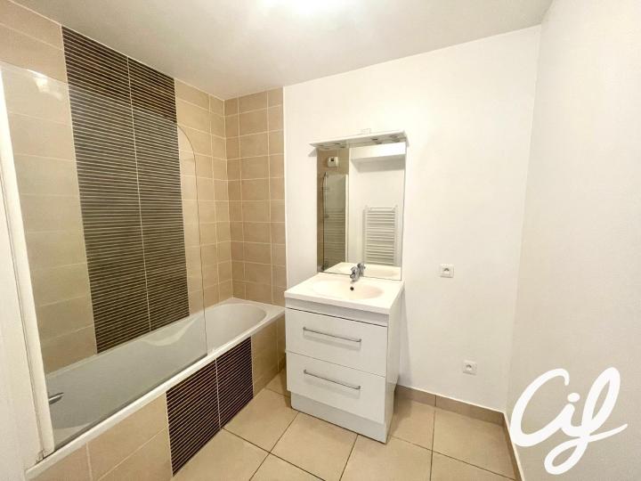Appartement_T3_Nantes_Ile_de_Nantes_841-A73-75-35833.jpg