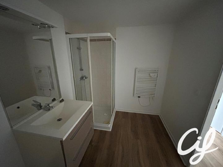 Appartement_T1B_La_Roche-Sur-Yon_519-2.07A-43373.jpg