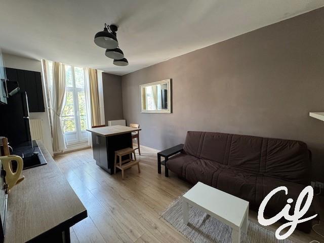 Appartement_T1B_Nantes_Canclaux_-_Procé_-_Zola_01200-5006-41491.jpg