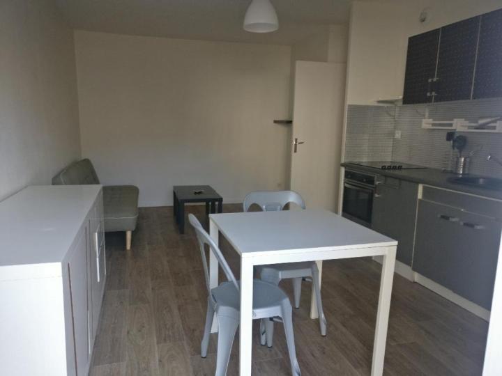 Appartement_T1B_Nantes_Centre_ville_01562-0402-25699.jpg