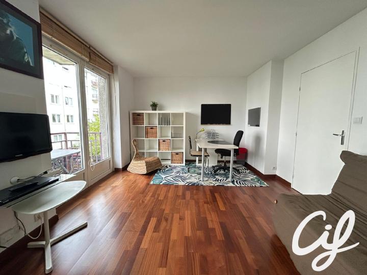Appartement_T1B_Nantes_Centre_ville_01580-0118-43406.jpg