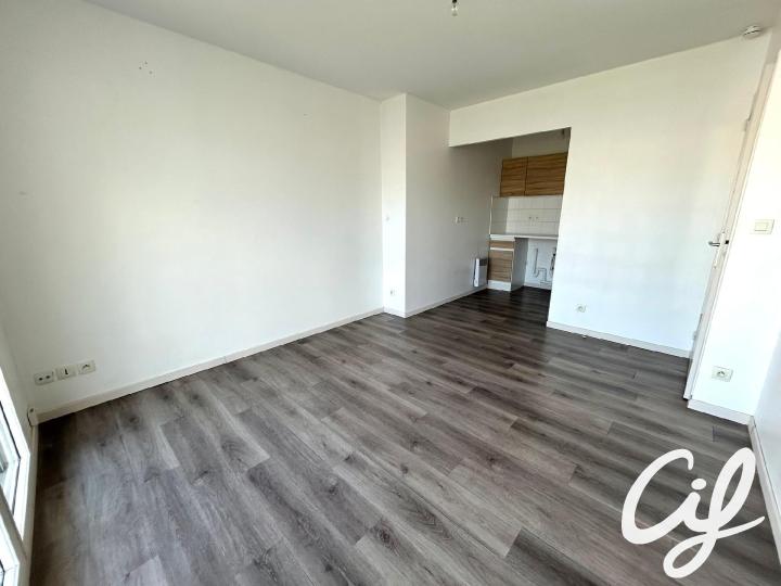 Appartement_T1B_Nantes_Centre_ville_6QM-24B-43347.jpg