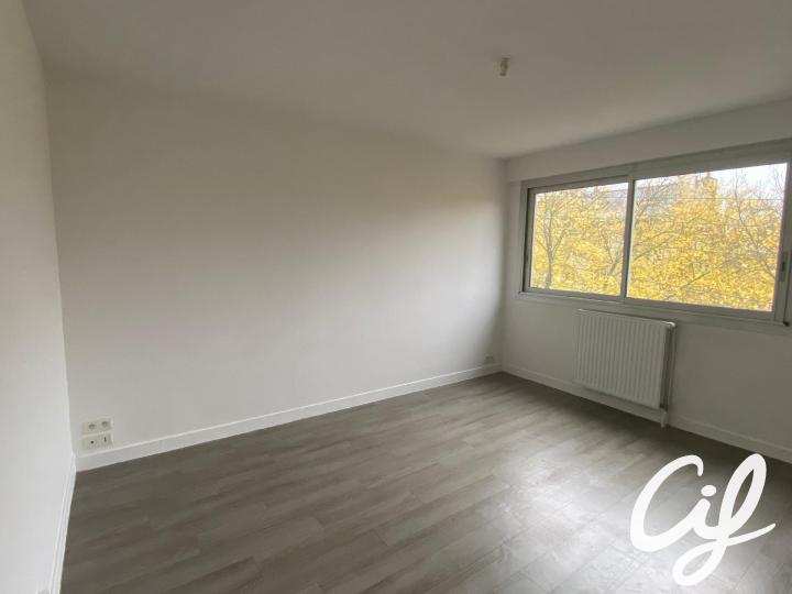 Appartement_T1B_Nantes_Hauts_Pavés_-_St-Félix_DIF1919-051-39372.jpg