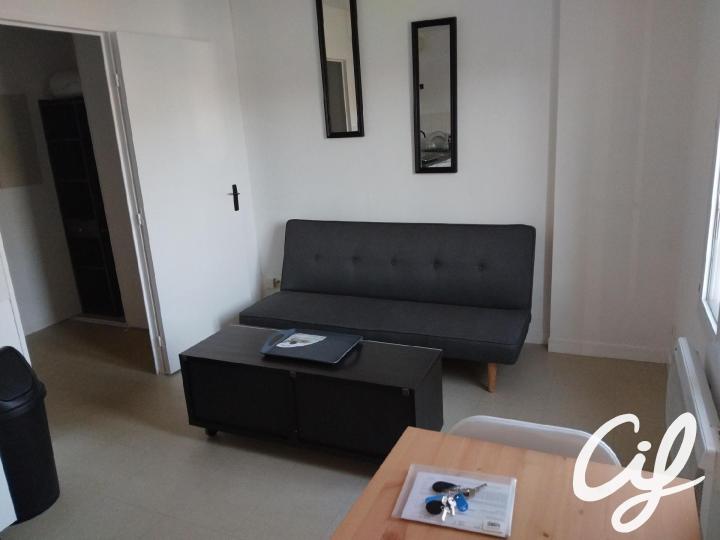 Appartement_T1_Nantes_Centre_ville_01552-0239-43802.jpg