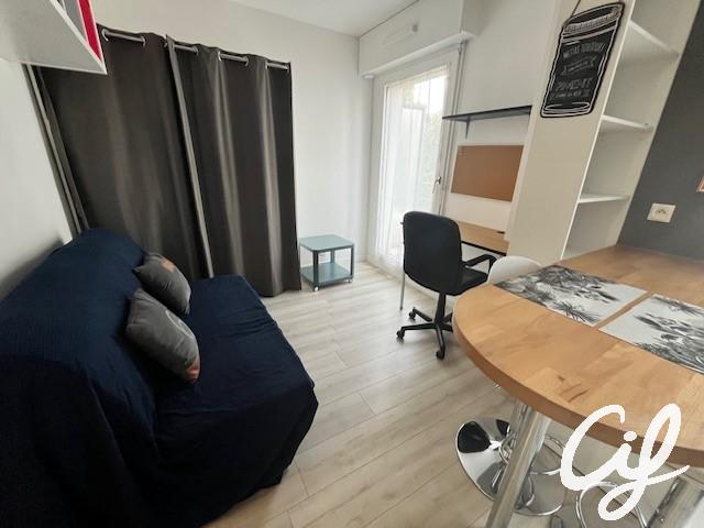 Appartement_T1_Nantes_Hauts_Pavés_-_St-Félix_DIF0608-231-38599.jpg