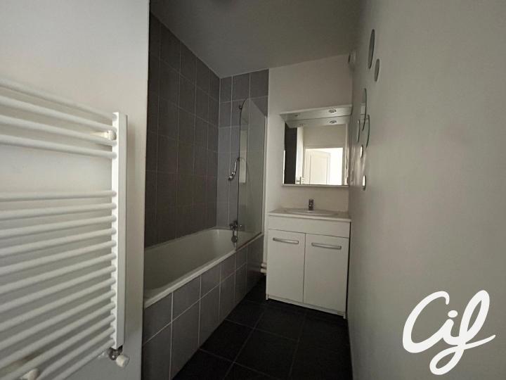 Appartement_T2_La_Roche-Sur-Yon_L0018-04-126-43095.jpg