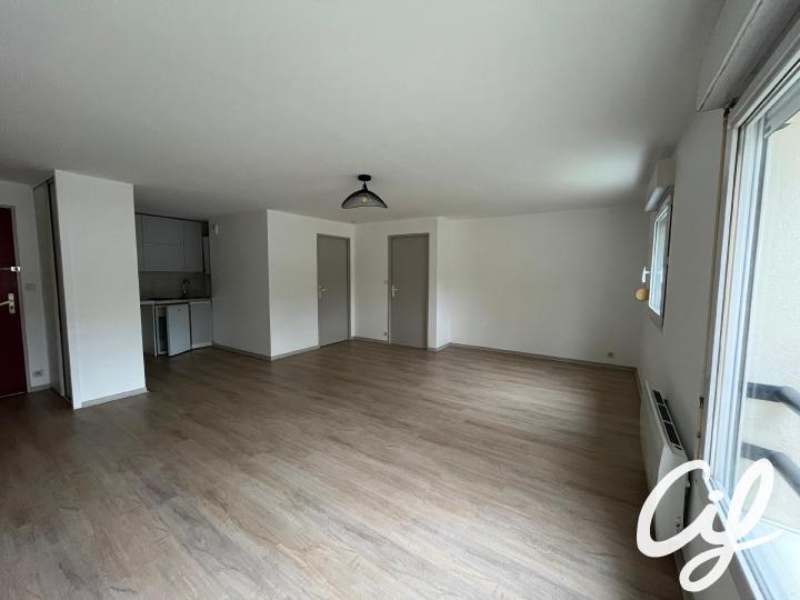Appartement_T2_Nantes_Hauts_Pavés_-_St-Félix_01571-38-44128.jpg