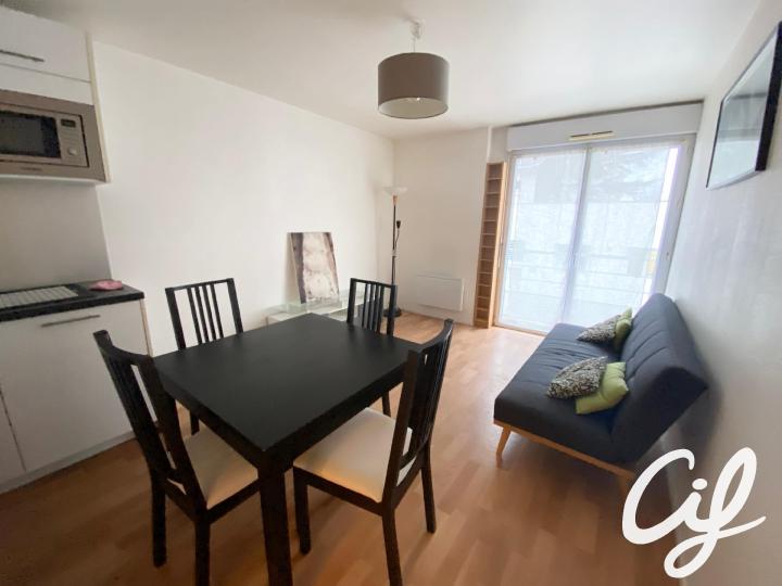 Appartement_T2_Nantes_Hauts_Pavés_-_St-Félix_DIF1531-35-42425.jpg