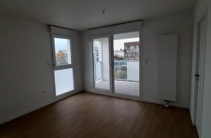 Appartement_T2_Nantes_Ile_de_Nantes_DIF012-114-32035.jpg