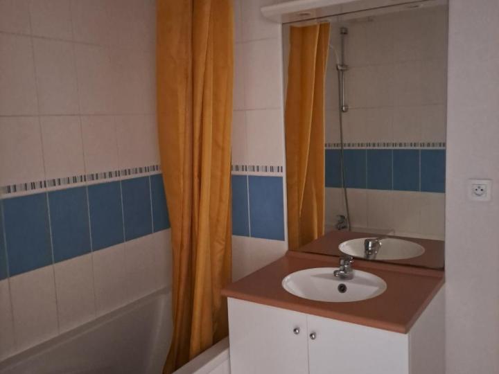 Appartement_T3_La_Roche-Sur-Yon_L0002-63_-_A05-41360.jpg