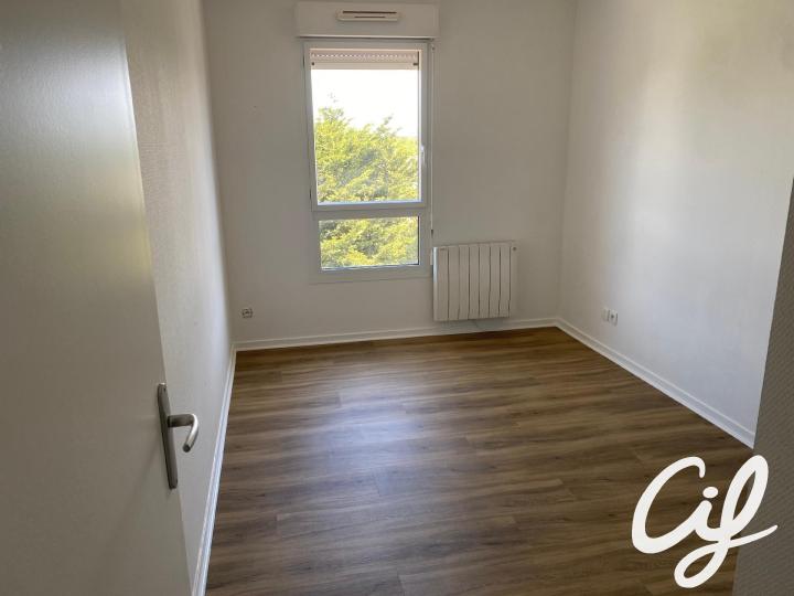 Appartement_T3_La_Roche-Sur-Yon_L0002-85_-_A23-43539.jpg