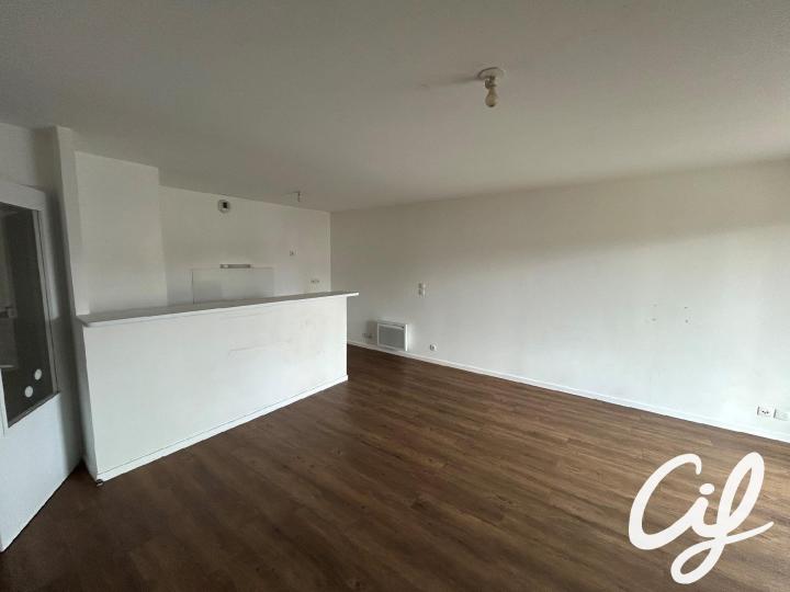 Appartement_T3_La_Roche-Sur-Yon_L0003-A22-43818.jpg