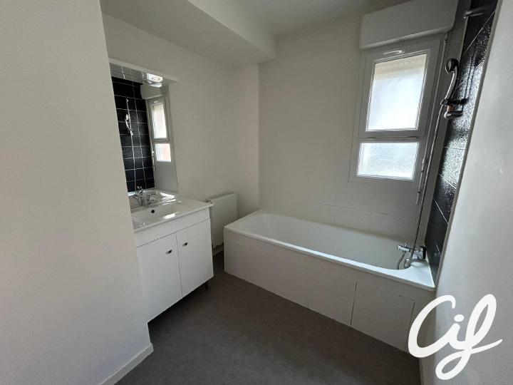 Appartement_T3_Saint_Herblain_717-28-40752.jpg