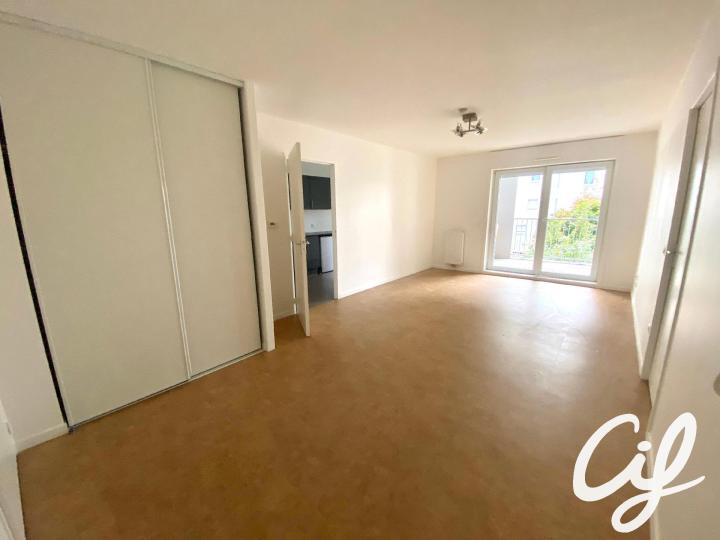 Appartement_T4_Nantes_Ile_de_Nantes_848-B24-70-39689.jpg